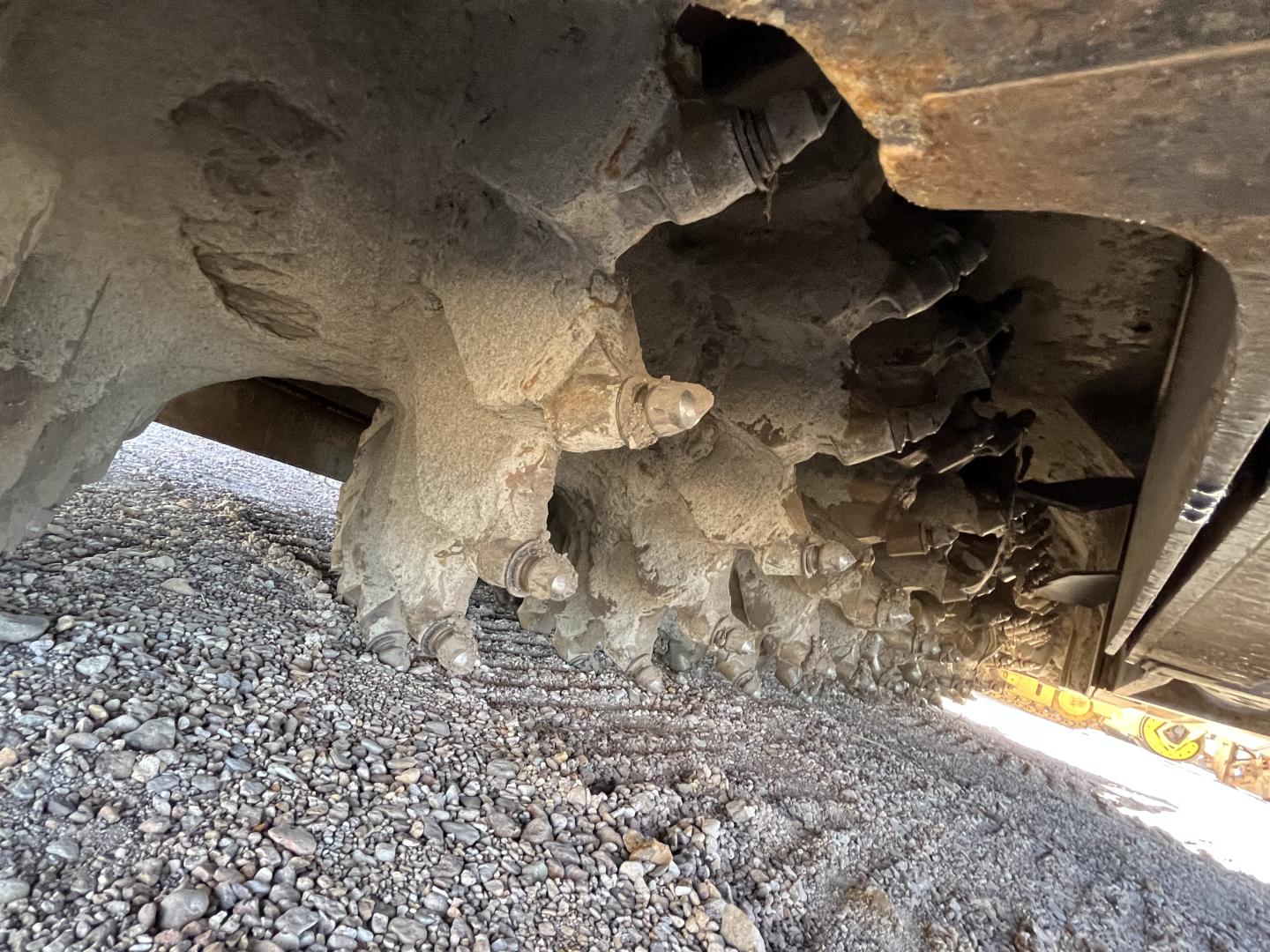 ./imagenes/INVOICE/2019/16581/RECUPERADORA DE ASFALTO CMI PR-800-71-2 (27).JPG